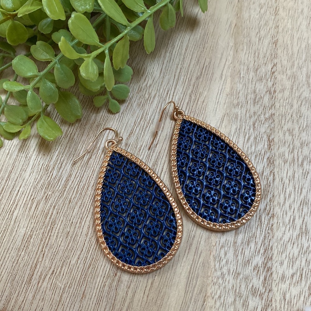 🎉HP🎉 ITS Teardrop Filigree Earrings 💗 Gold & Navy - Picture 8 of 12